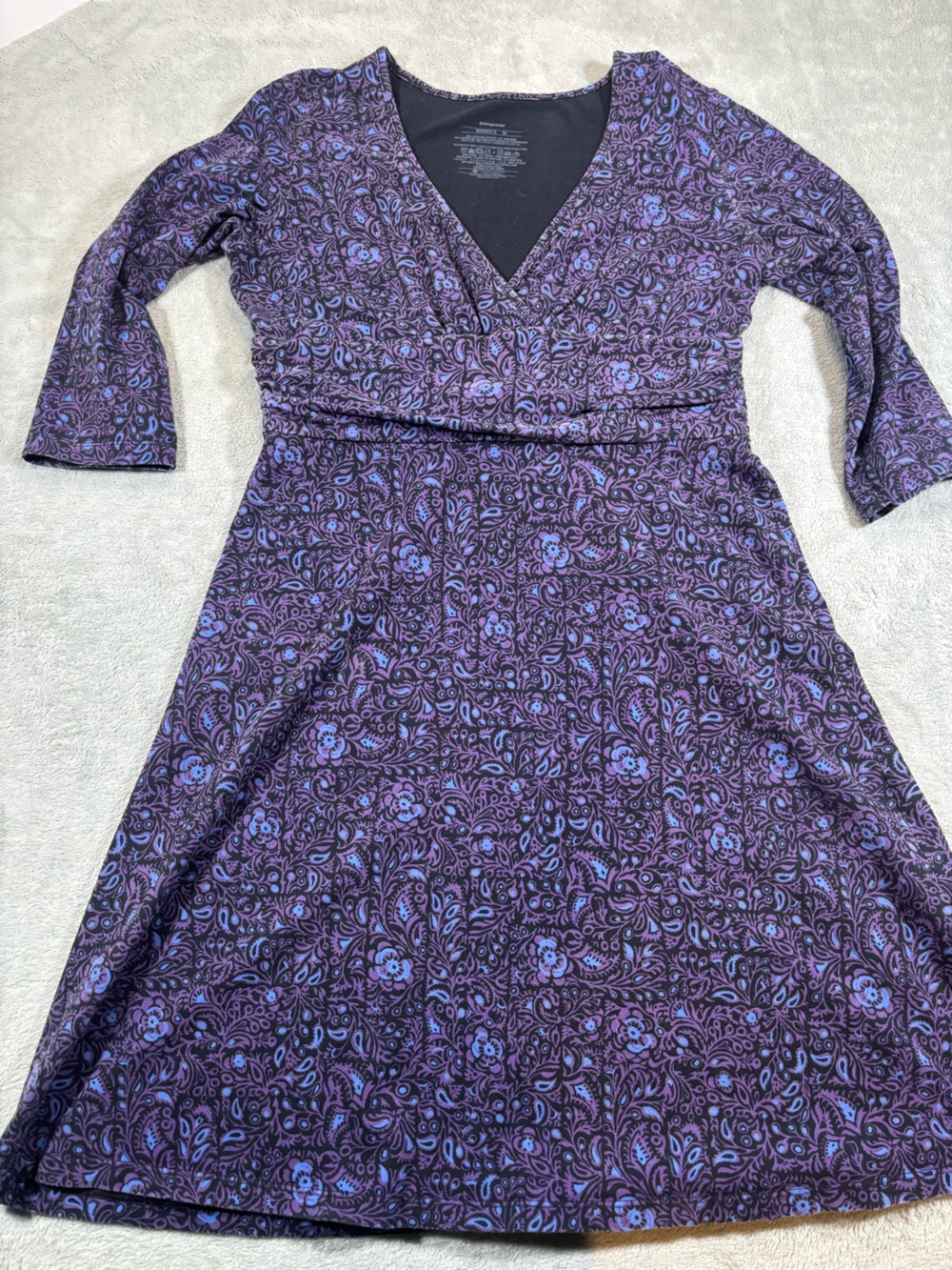 Patagonia Margot Dress Purple Paisley Floral Organic Cotton V-Neck - Size M